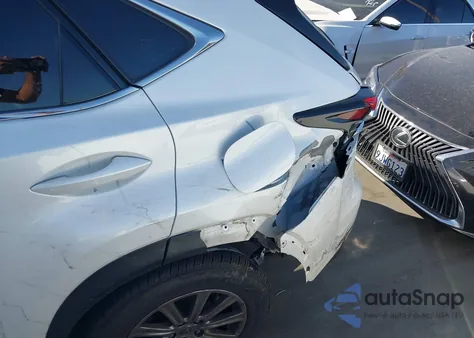 2016 Lexus Nx 200T z USA, uszkodzony, nr VIN JTJBARBZ8G2073991